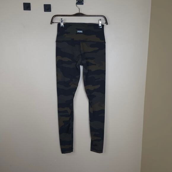 PINK Victoria's Secret Ultimate Legging in Green Camo Size XS - Picture 4 of 7